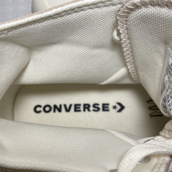 ⚓️Converse Chuck Taylor Canvas All Star Lugged 2.0 Platform Women’s 11 - Picture 7 of 8